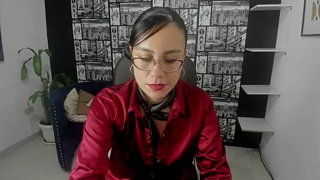 Agata-Moon online show from March 5, 6:45 pm