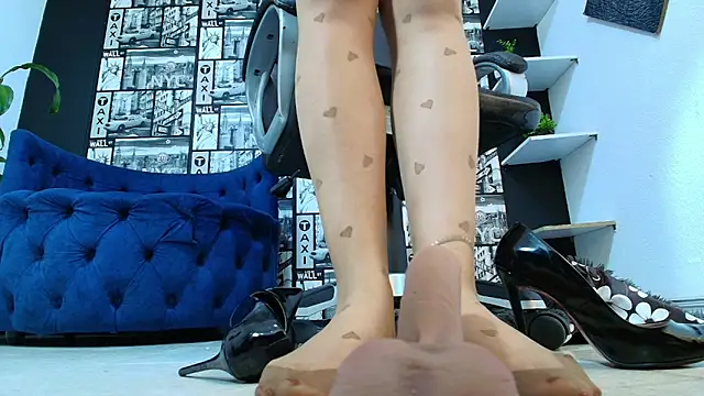 Agata-Moon online show from December 17, 12:04 am