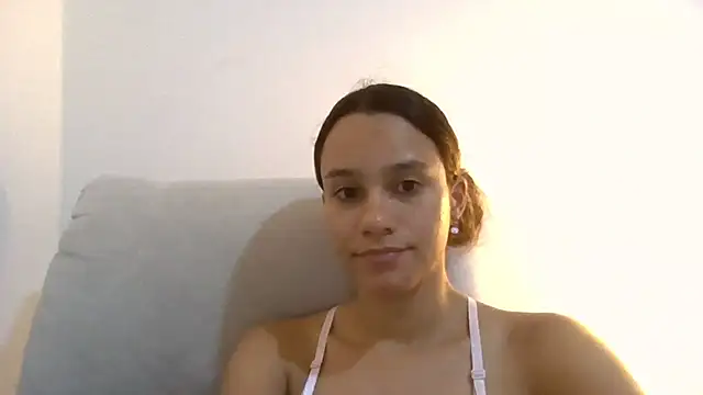 Snapshot of SamanthaWatson chatting on June 27, 2:39 am SamanthaWatson online show from June 27, 2:39 am