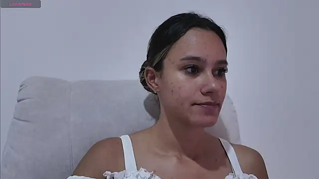 SamanthaWatson online show from April 17, 11:07 pm