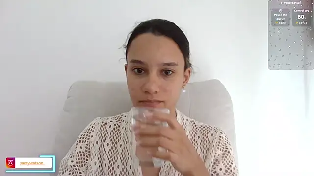 Snapshot of SamanthaWatson chatting on July 4, 1:37 pm SamanthaWatson online show from July 4, 1:37 pm