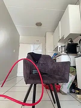 officialkhakes za online show from March 11, 7:02 am