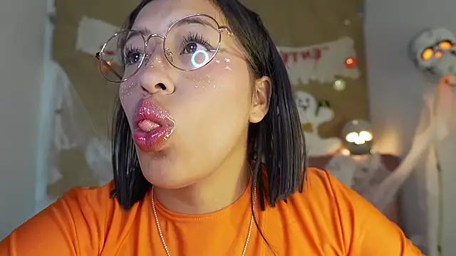 Snapshot of nerak_1a_ chatting on October 27, 6:20 pm nerak 1a online show from October 27, 6:20 pm