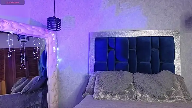 ashley brend online show from October 4, 9:38 pm