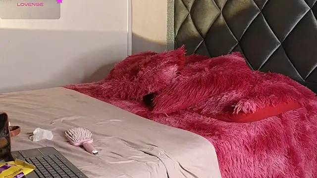 ashley brend online show from February 13, 8:42 pm