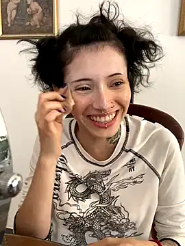 Snapshot of LiliJones_ chatting on October 22, 5:12 pm LiliJones online show from October 22, 5:12 pm