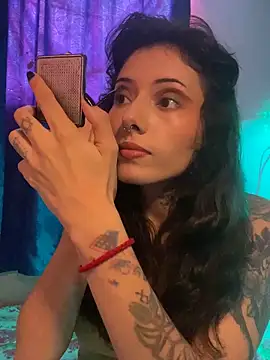 LiliJones  online show from December 17, 4:56 pm