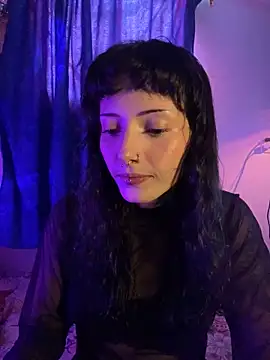 LiliJones  online show from October 16, 6:38 pm
