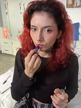 LiliJones  online show from February 17, 5:55 pm