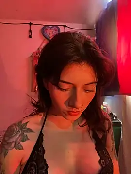 LiliJones  online show from February 11, 3:23 pm