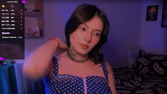 LiliJones  online show from March 19, 6:19 pm