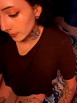 Snapshot of LiliJones_ chatting on November 14, 1:26 pm LiliJones online show from November 14, 1:26 pm