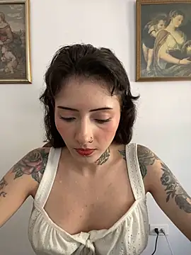 Snapshot of LiliJones_ chatting on November 26, 4:29 pm LiliJones online show from November 26, 4:29 pm