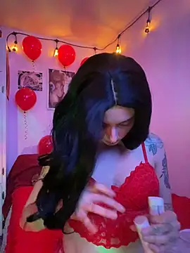 LiliJones  online show from February 14, 8:05 pm