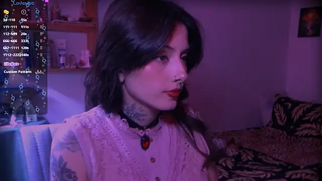 LiliJones  online show from March 21, 8:13 pm