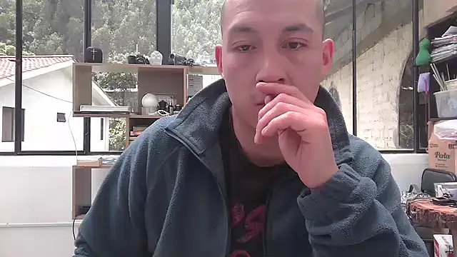 Snapshot of 97banana chatting on February 19, 4:22 pm 97banana online show from February 19, 4:22 pm