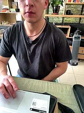 Snapshot of 97banana chatting on October 15, 8:50 pm 97banana online show from October 15, 8:50 pm