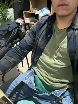 Snapshot of 97banana chatting on October 15, 12:20 am 97banana online show from October 15, 12:20 am