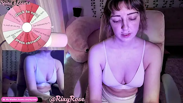 Trixyrose online show from July 31, 1:21 pm