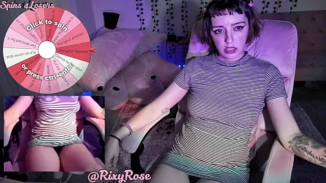Trixyrose online show from August 4, 9:36 am