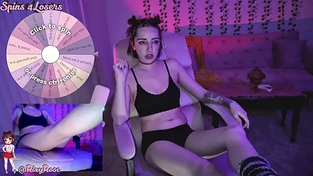 Trixyrose online show from April 10, 1:45 am