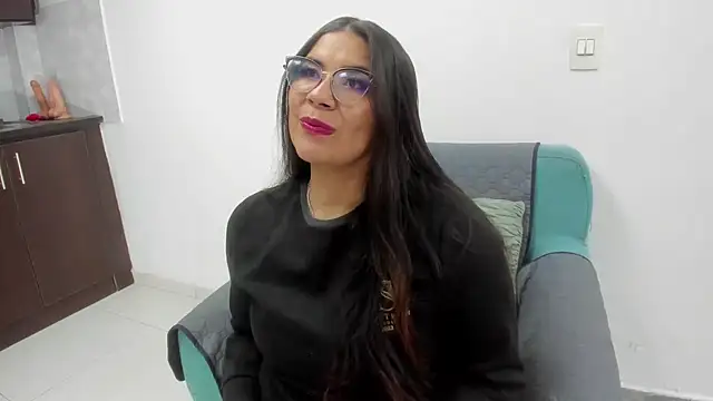 Luna Dumont online show from November 29, 11:21 am