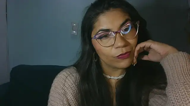 Luna Dumont online show from April 2, 10:22 am