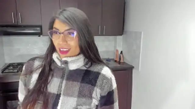 Luna Dumont online show from April 28, 11:03 am
