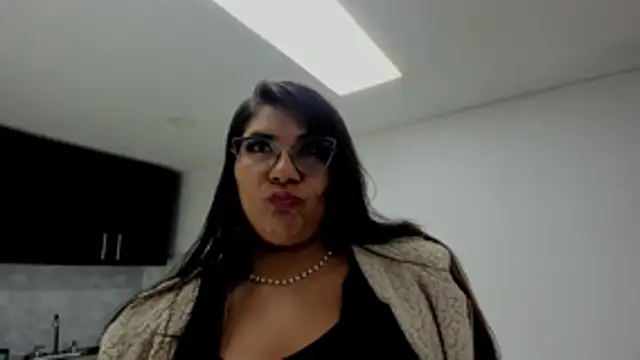 Luna Dumont online show from October 24, 11:09 am