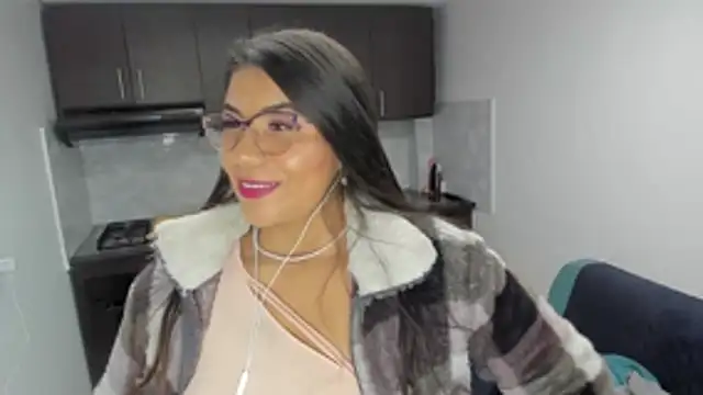 Luna Dumont online show from March 12, 11:03 am