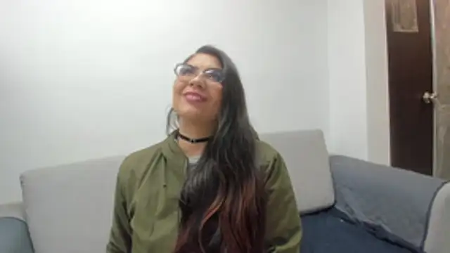 Luna Dumont online show from January 16, 11:25 am