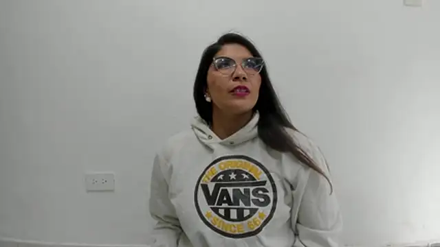 Luna Dumont online show from November 30, 11:22 am