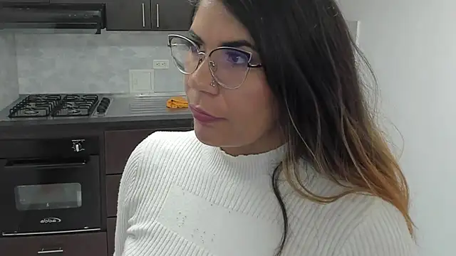 Snapshot of Luna_Dumont chatting on March 18, 11:11 am Luna Dumont online show from March 18, 11:11 am