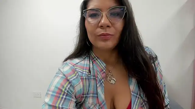 Snapshot of Luna_Dumont chatting on October 1, 11:25 am Luna Dumont online show from October 1, 11:25 am