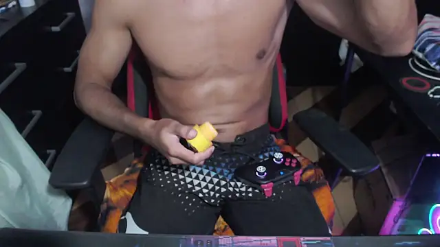 m16x16x online show from February 7, 9:12 pm