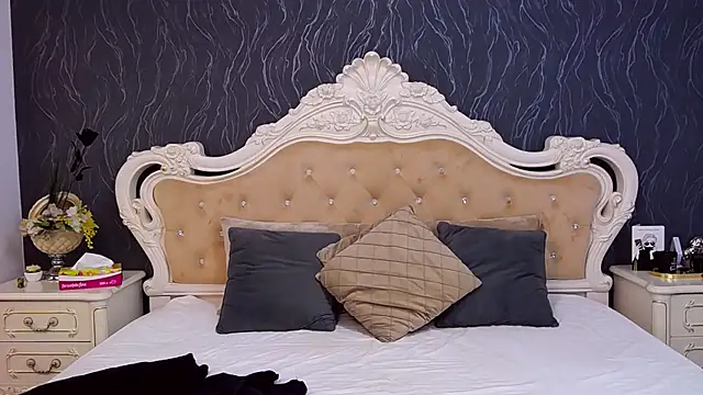 Lauren Saint online show from February 10, 5:12 pm