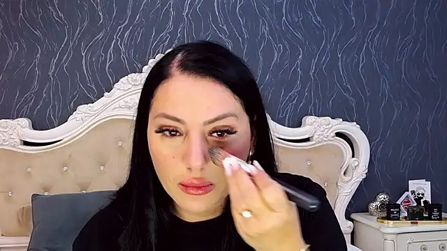 Snapshot of Lauren_Saint chatting on November 5, 7:55 am Lauren Saint online show from November 5, 7:55 am