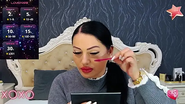 Snapshot of Lauren_Saint chatting on February 6, 8:50 am Lauren Saint online show from February 6, 8:50 am