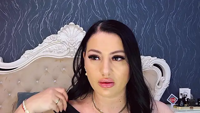 Lauren Saint online show from March 21, 2:32 pm