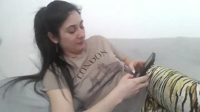 Snapshot of davenmichelle00 chatting on March 2, 5:20 pm davenmichelle00 online show from March 2, 5:20 pm