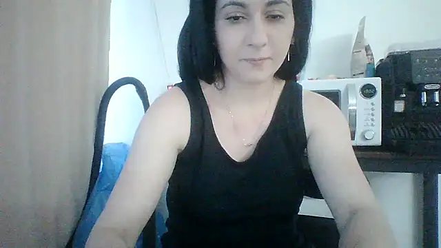 Snapshot of davenmichelle00 chatting on June 2, 3:56 pm davenmichelle00 online show from June 2, 3:56 pm