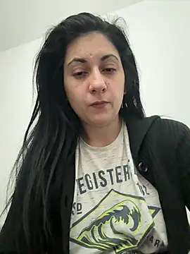 Snapshot of davenmichelle00 chatting on February 3, 4:01 pm davenmichelle00 online show from February 3, 4:01 pm