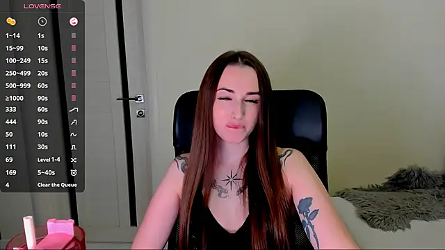 Snapshot of Kimmberr chatting on September 24, 3:24 am Kimmberr online show from September 24, 3:24 am