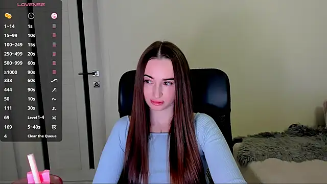 Snapshot of Kimmberr chatting on November 10, 4:17 am Kimmberr online show from November 10, 4:17 am