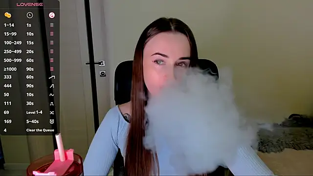 Snapshot of Kimmberr chatting on October 21, 3:39 am Kimmberr online show from October 21, 3:39 am