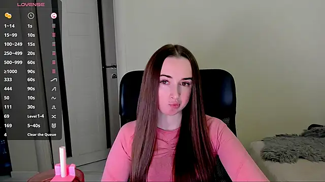 Snapshot of Kimmberr chatting on October 29, 4:22 am Kimmberr online show from October 29, 4:22 am