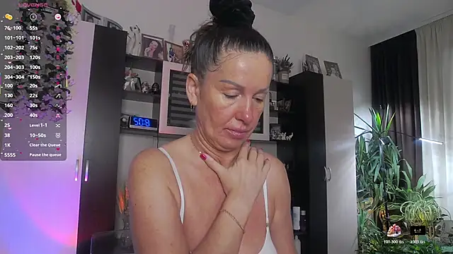 SheilaRyan online show from March 3, 5:03 am