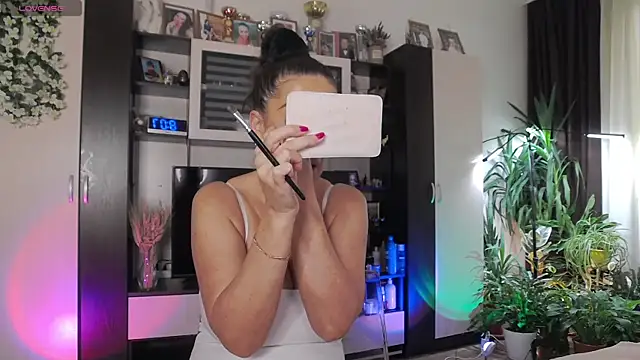 SheilaRyan online show from March 24, 5:07 am