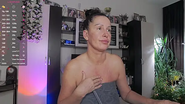 SheilaRyan online show from February 23, 4:47 am