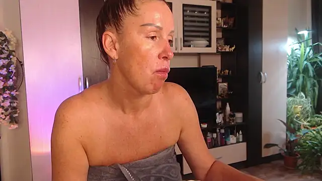 SheilaRyan online show from October 12, 4:58 am